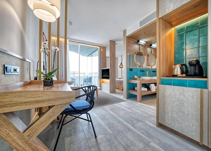 Hovima (adults Only) 아데제